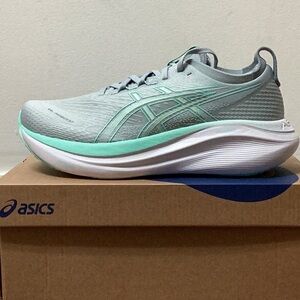 Women’s Asics Gel-Nimbus 27